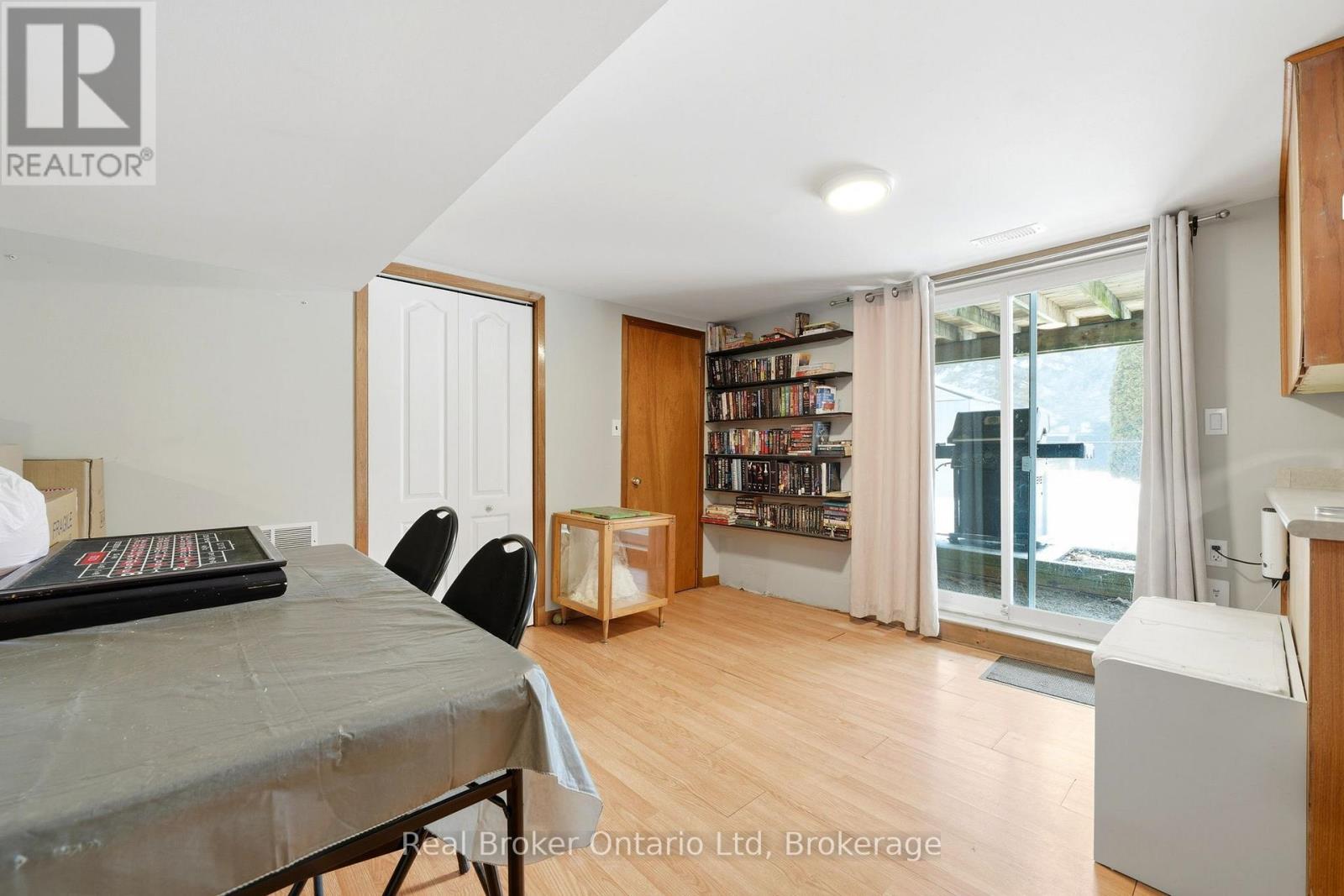 8271 93 Highway, Tiny, Ontario  L0K 2E1 - Photo 25 - S12891926