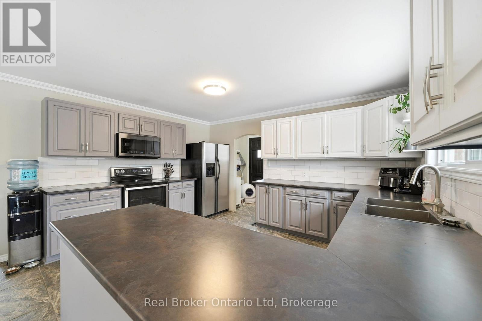 8271 93 Highway, Tiny, Ontario  L0K 2E1 - Photo 8 - S12891926