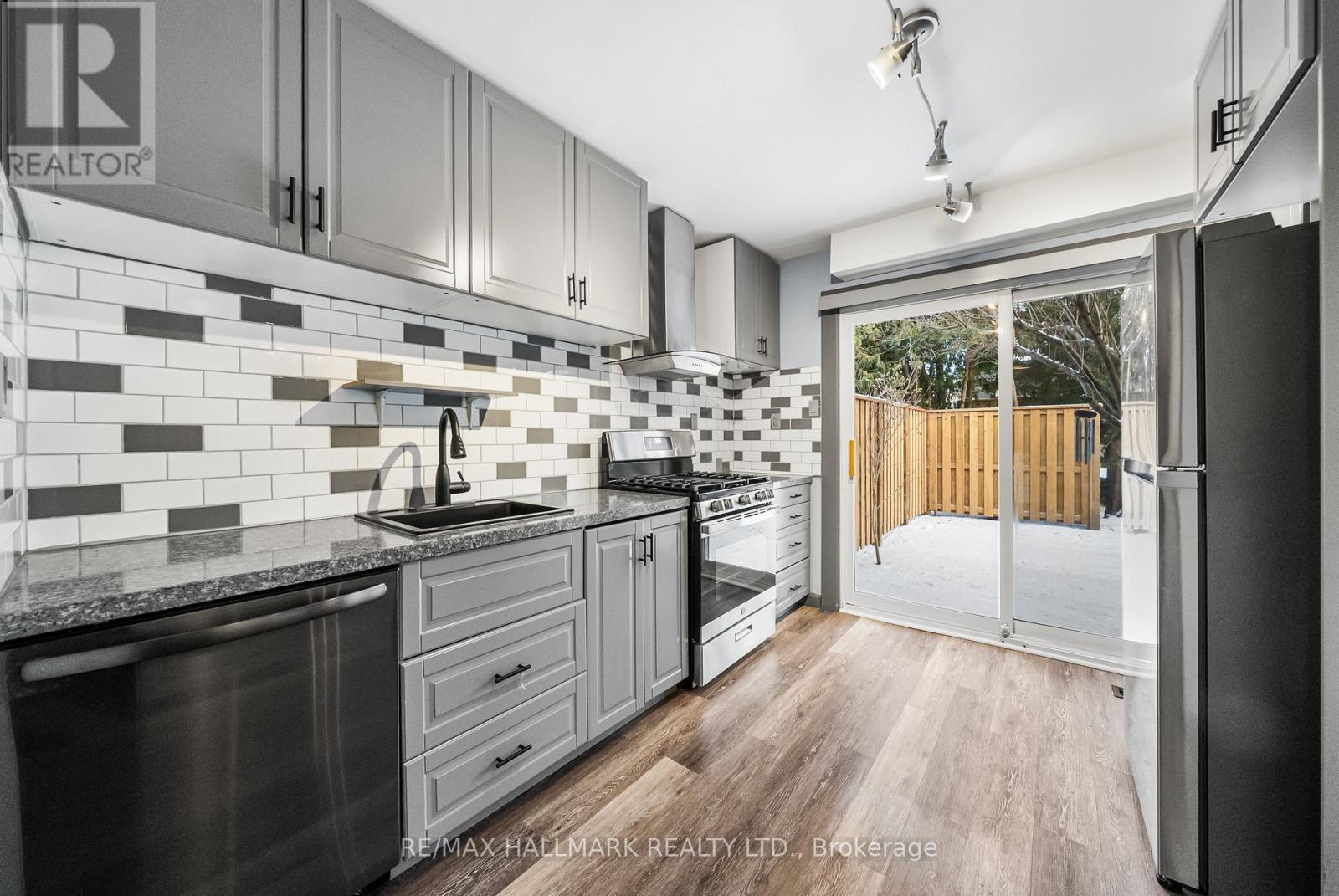 11 Tangle Briar Way, Toronto, Ontario  M2J 2M5 - Photo 13 - C12891750