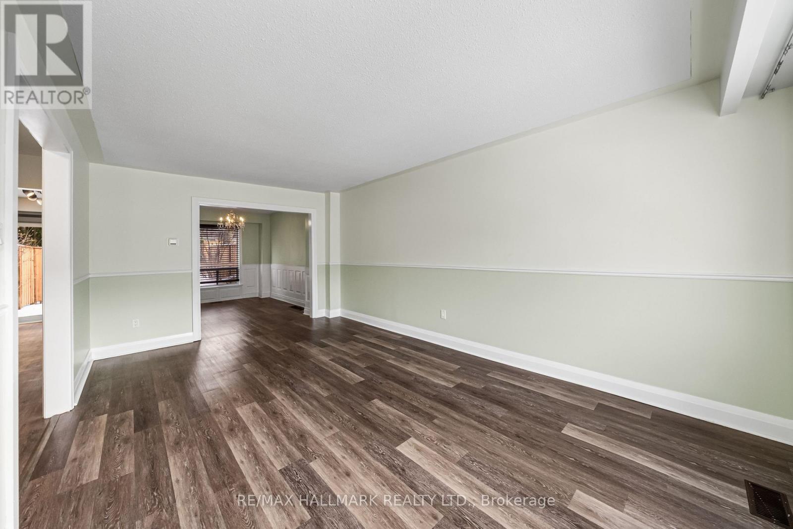 11 Tangle Briar Way, Toronto, Ontario  M2J 2M5 - Photo 8 - C12891750