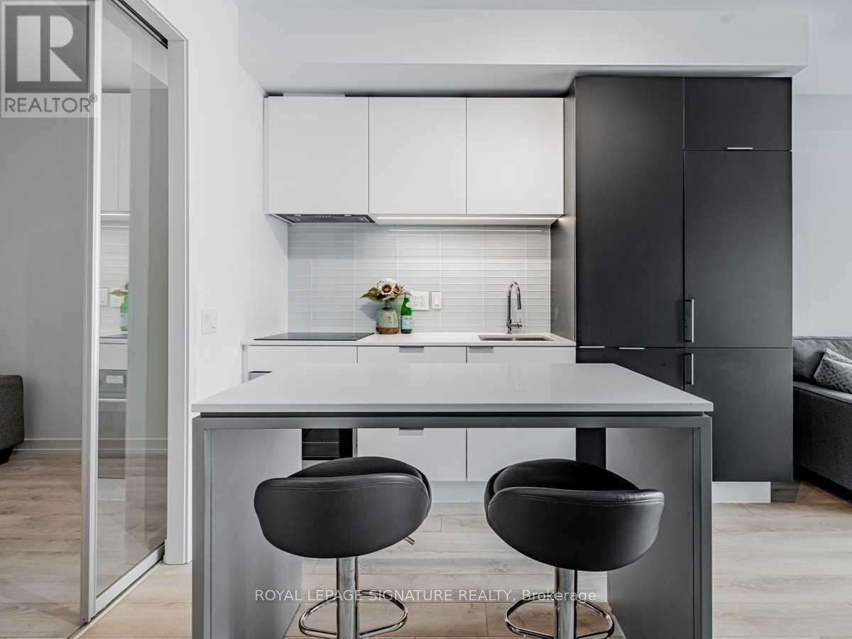 707 - 33 Helendale Avenue, Toronto, Ontario  M4R 0A4 - Photo 10 - C12891754