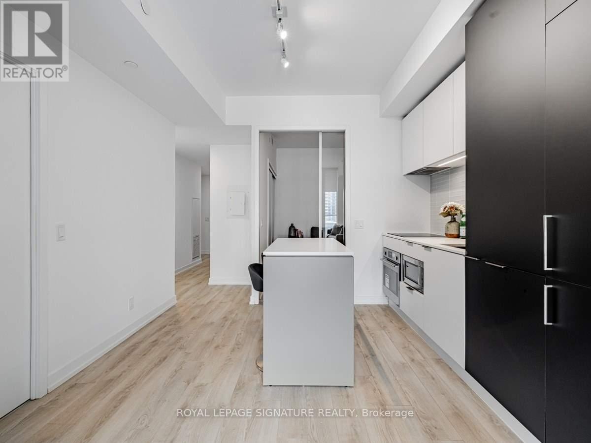 707 - 33 Helendale Avenue, Toronto, Ontario  M4R 0A4 - Photo 14 - C12891754