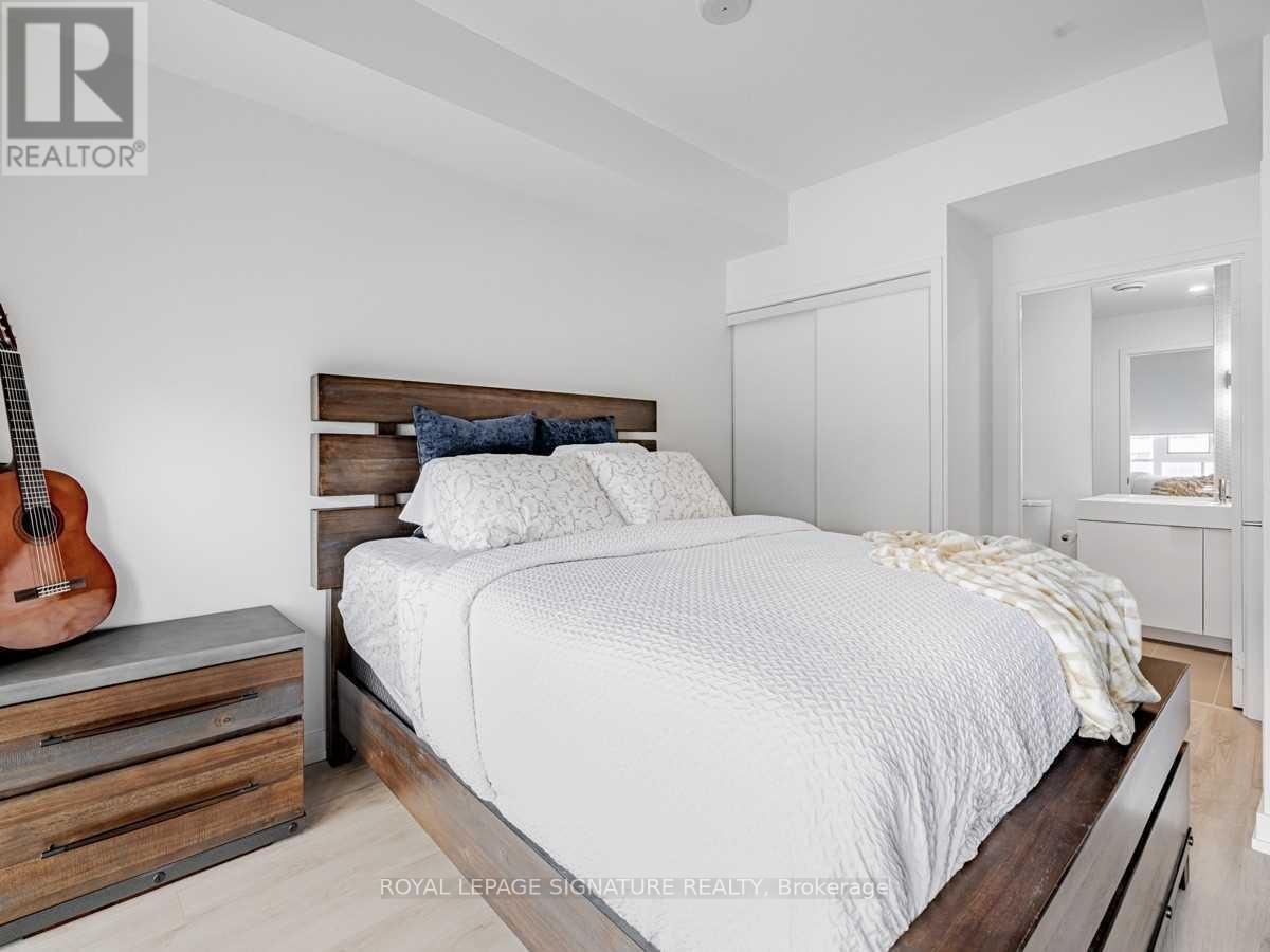 707 - 33 Helendale Avenue, Toronto, Ontario  M4R 0A4 - Photo 2 - C12891754