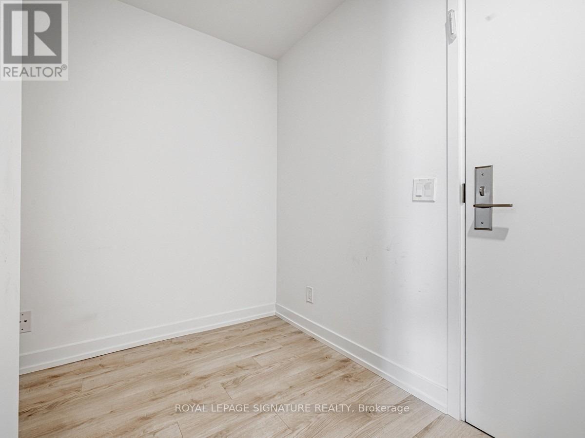 707 - 33 Helendale Avenue, Toronto, Ontario  M4R 0A4 - Photo 5 - C12891754