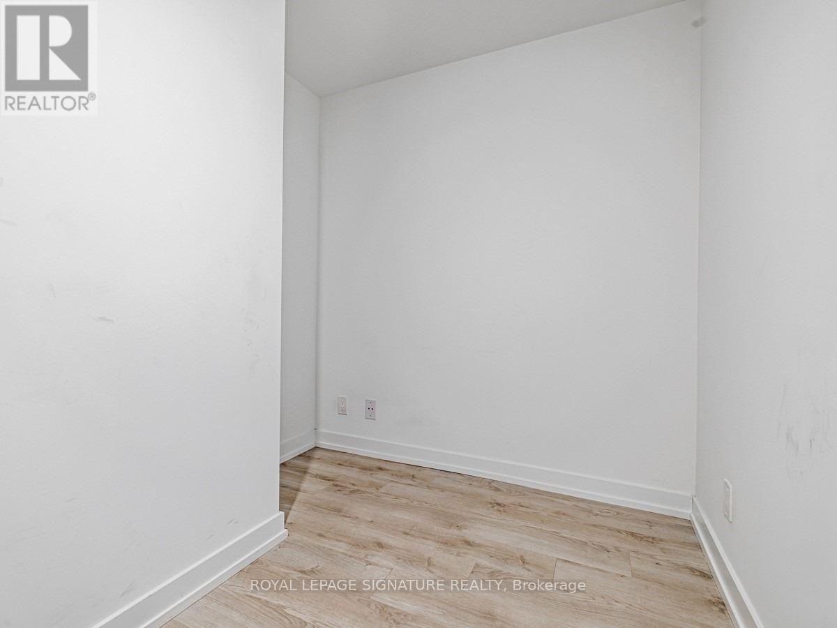 707 - 33 Helendale Avenue, Toronto, Ontario  M4R 0A4 - Photo 6 - C12891754