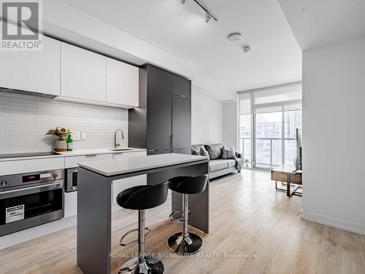 707 - 33 Helendale Avenue, Toronto, Ontario  M4R 0A4 - Photo 7 - C12891754