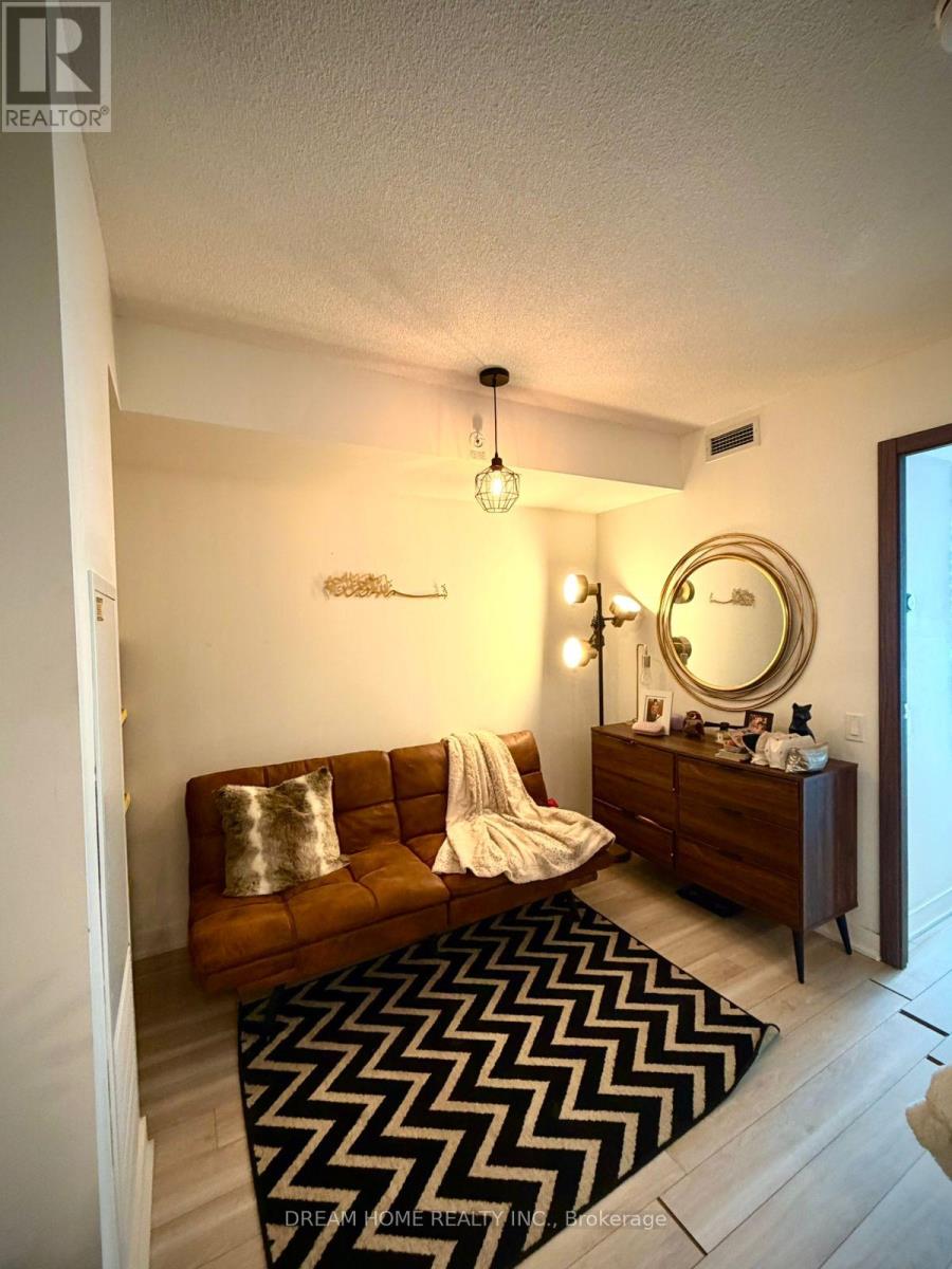 709 - 19 Bathurst Street, Toronto, Ontario  M5V 0N2 - Photo 4 - C12891766