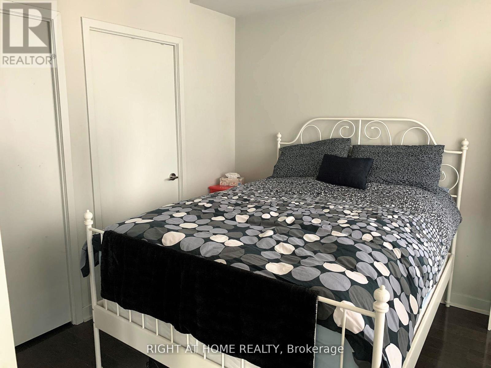 920 - 21 Nelson Street, Toronto, Ontario  M5V 3H9 - Photo 11 - C12891778