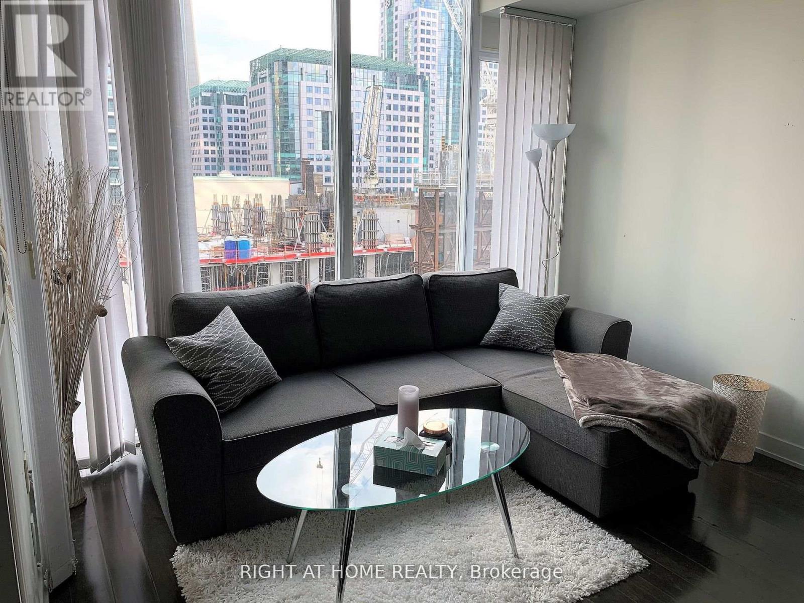 920 - 21 Nelson Street, Toronto, Ontario  M5V 3H9 - Photo 7 - C12891778