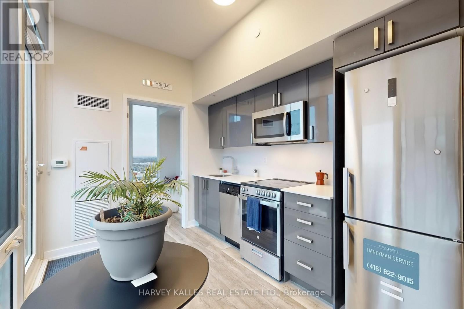 1406 - 38 Monte Kwinter Court, Toronto, Ontario  M3H 0E2 - Photo 13 - C12891814