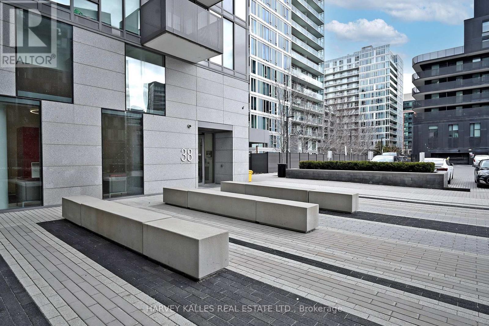 1406 - 38 Monte Kwinter Court, Toronto, Ontario  M3H 0E2 - Photo 6 - C12891814