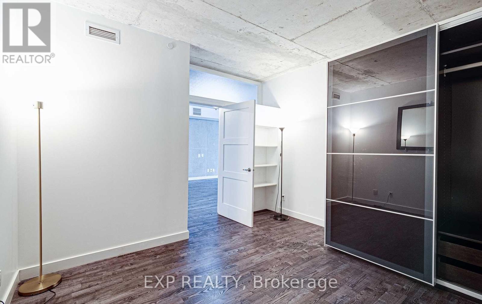 312 - 25 Oxley Street, Toronto, Ontario  M5V 2J5 - Photo 8 - C12891910