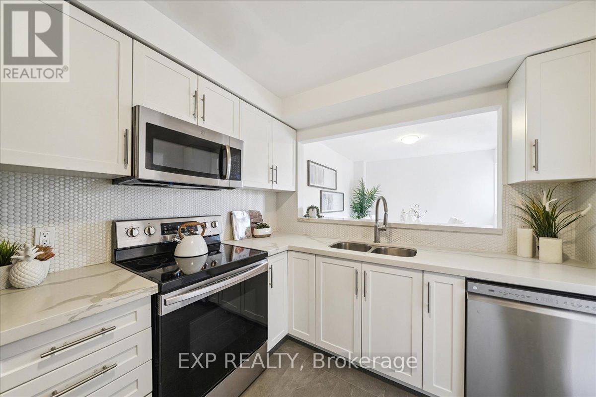 74 - 10 Laurie Shepway, Toronto, Ontario  M2J 1X6 - Photo 10 - C12891924