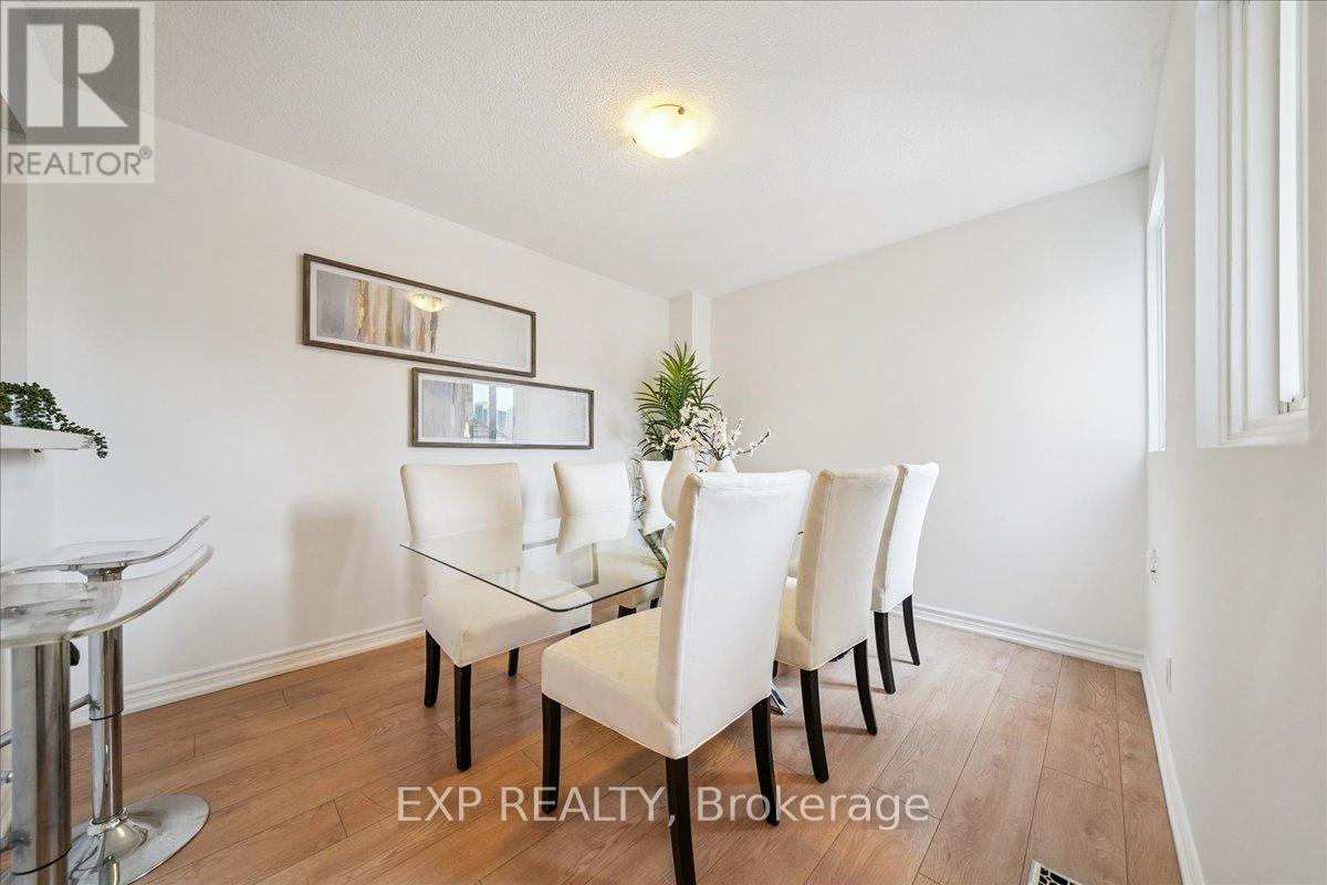 74 - 10 Laurie Shepway, Toronto, Ontario  M2J 1X6 - Photo 12 - C12891924