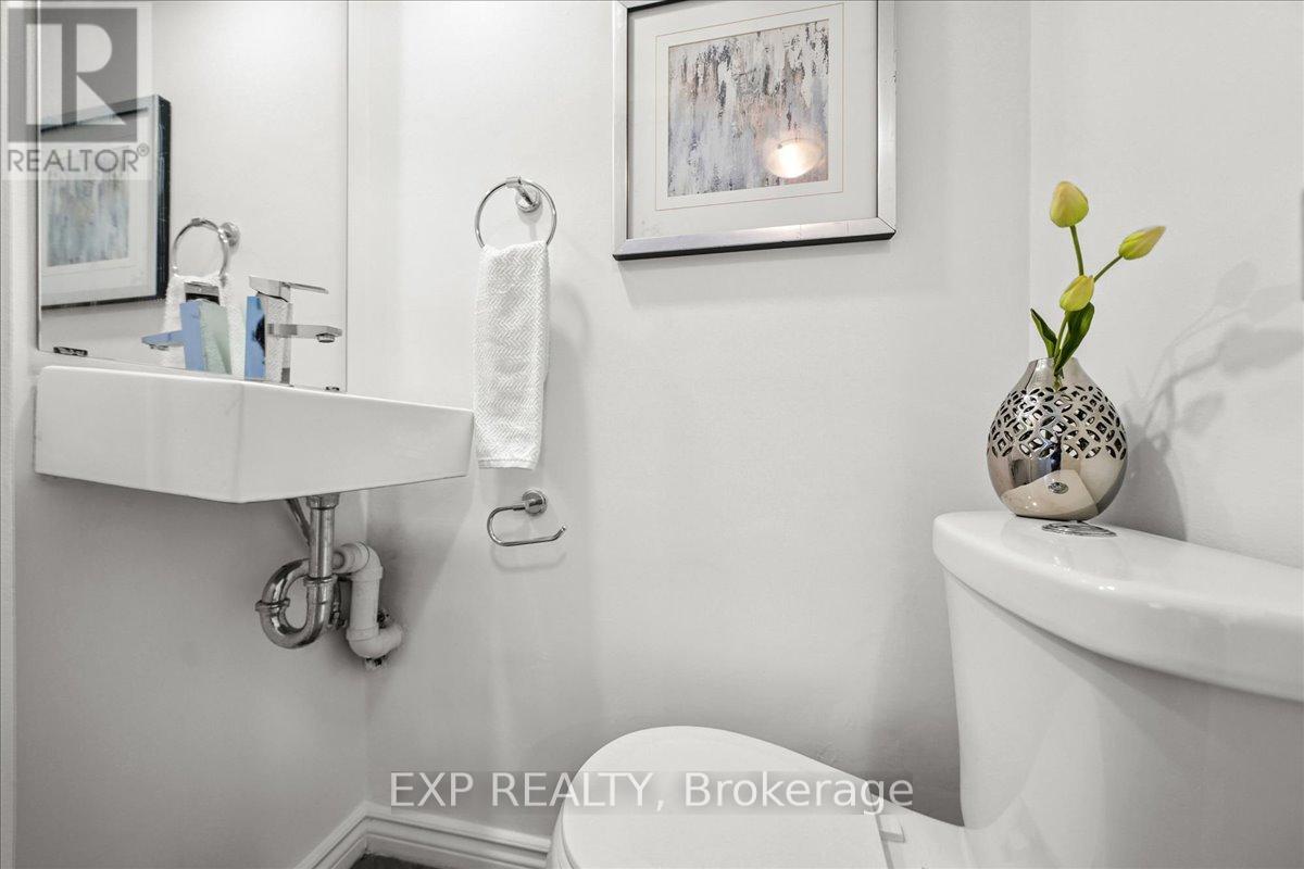 74 - 10 Laurie Shepway, Toronto, Ontario  M2J 1X6 - Photo 14 - C12891924