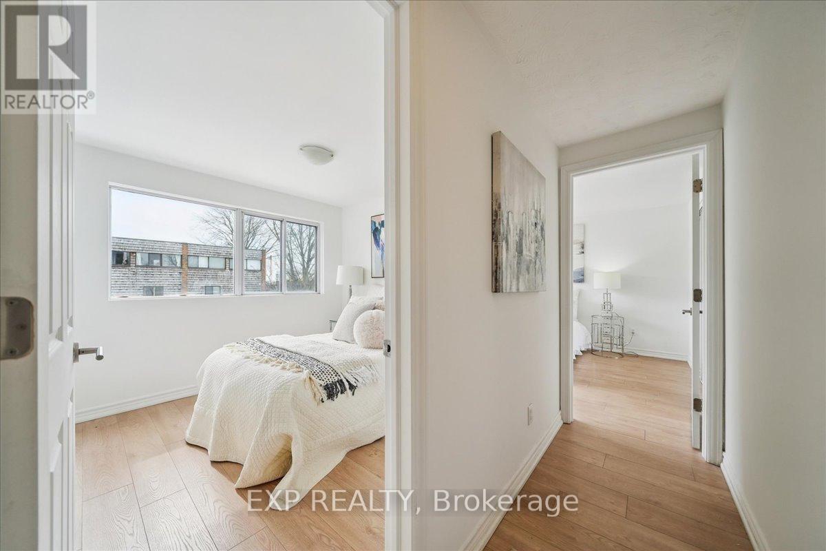 74 - 10 Laurie Shepway, Toronto, Ontario  M2J 1X6 - Photo 16 - C12891924