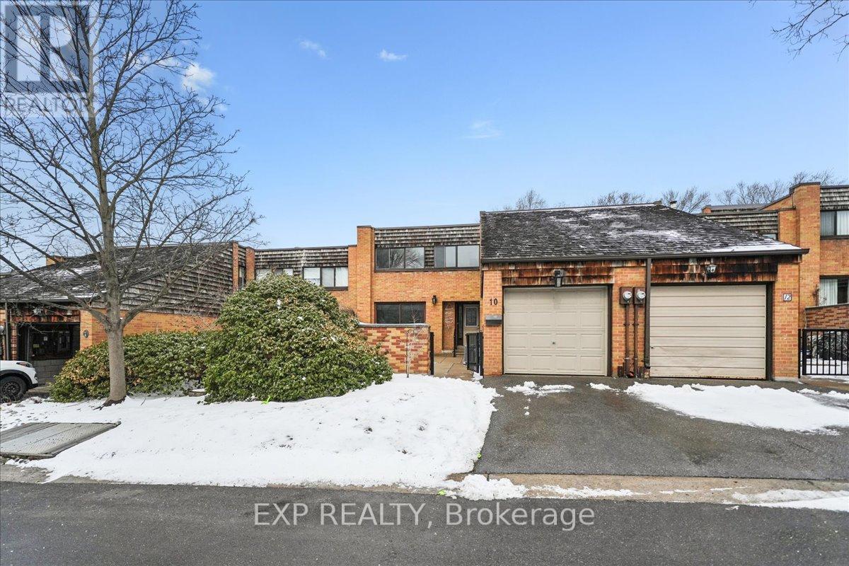 74 - 10 Laurie Shepway, Toronto, Ontario  M2J 1X6 - Photo 2 - C12891924