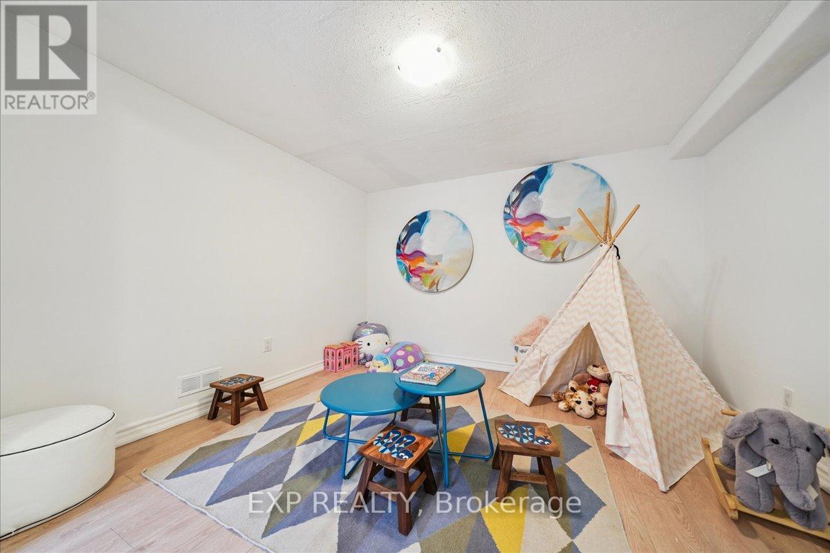 74 - 10 Laurie Shepway, Toronto, Ontario  M2J 1X6 - Photo 30 - C12891924