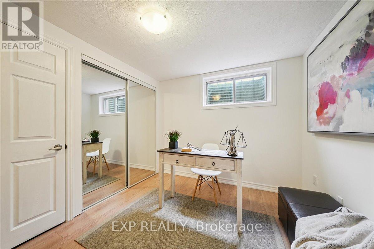 74 - 10 Laurie Shepway, Toronto, Ontario  M2J 1X6 - Photo 31 - C12891924