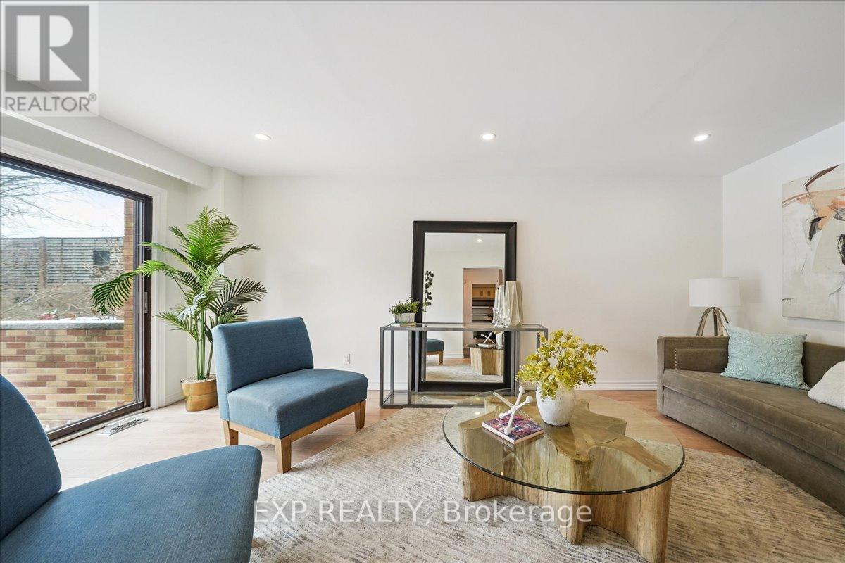 74 - 10 Laurie Shepway, Toronto, Ontario  M2J 1X6 - Photo 5 - C12891924