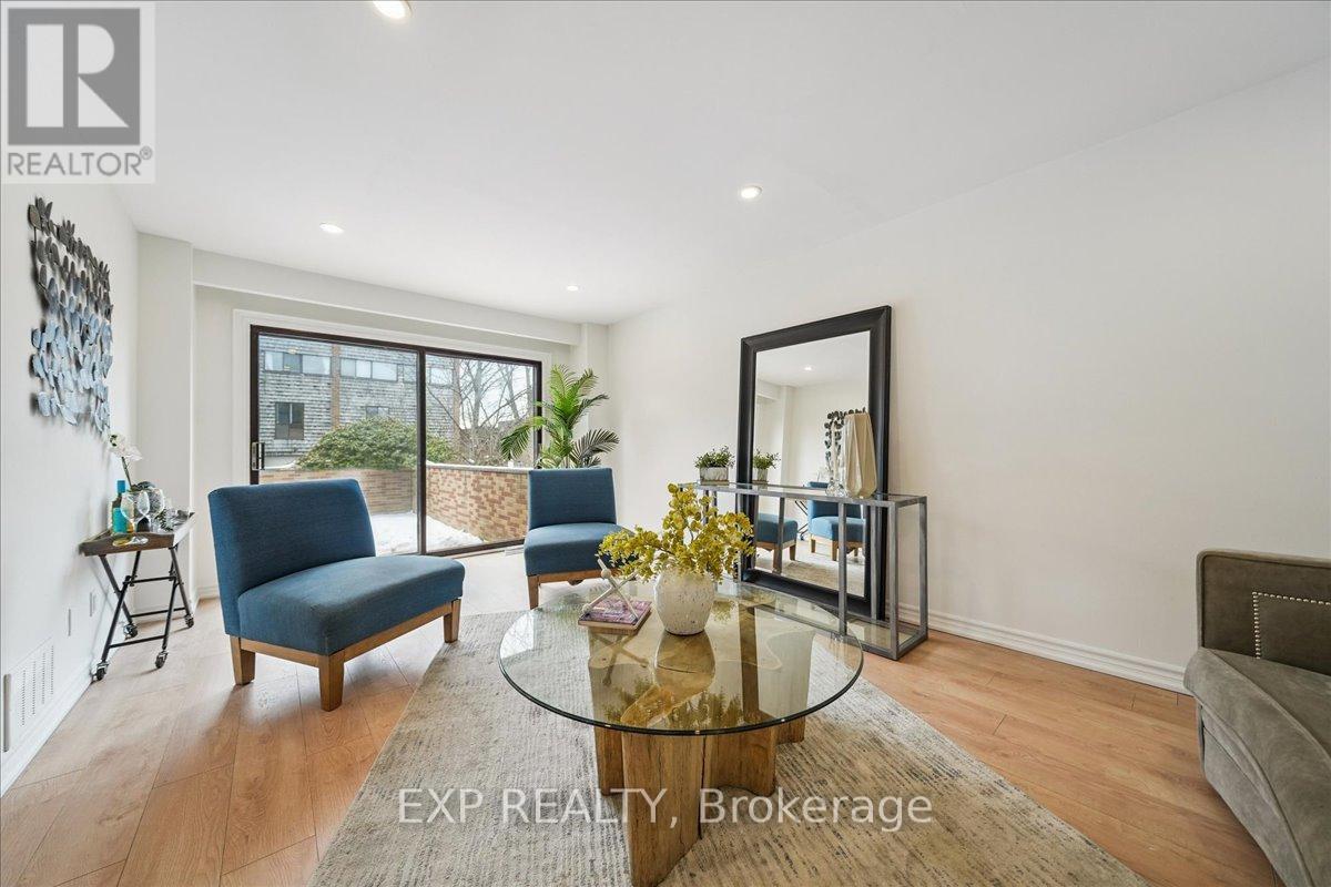 74 - 10 Laurie Shepway, Toronto, Ontario  M2J 1X6 - Photo 7 - C12891924