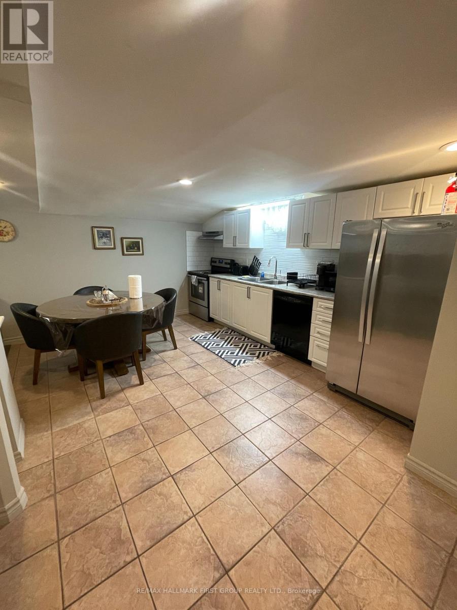 1604 Middleton Street, Pickering, Ontario  L1X 2L3 - Photo 2 - E12891828