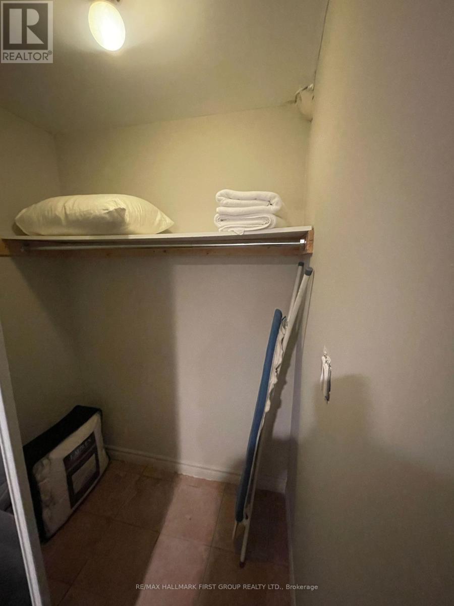 1604 Middleton Street, Pickering, Ontario  L1X 2L3 - Photo 6 - E12891828