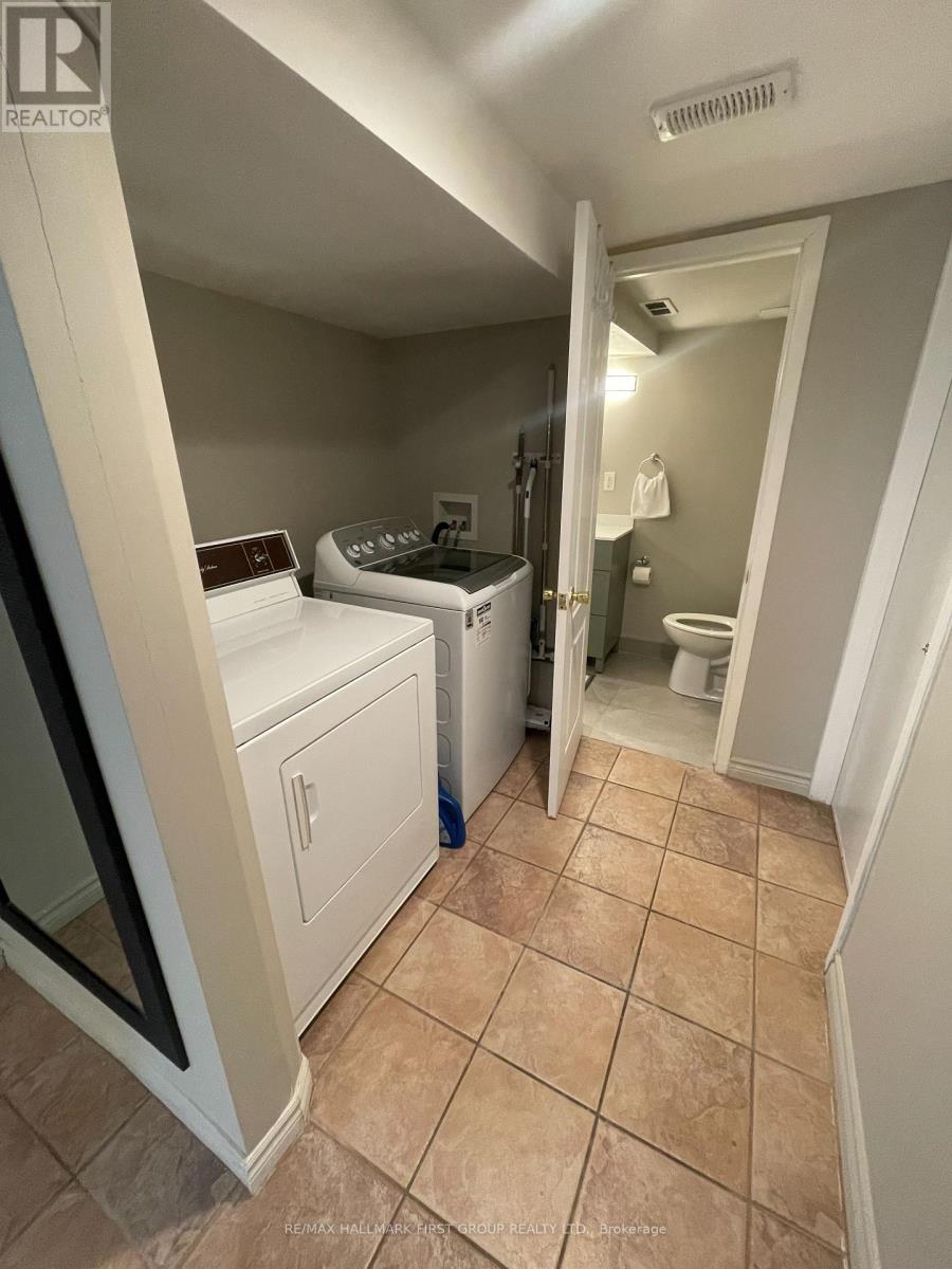 1604 Middleton Street, Pickering, Ontario  L1X 2L3 - Photo 7 - E12891828