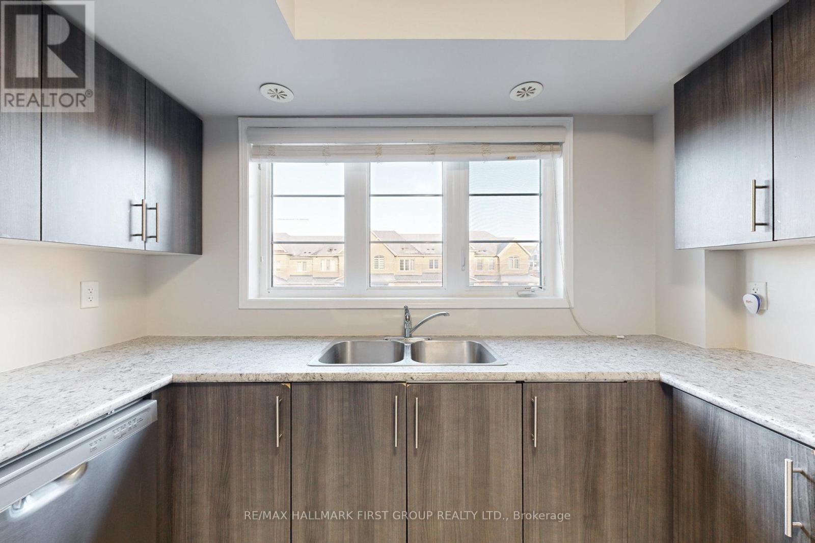 2532 Bromus Path, Oshawa, Ontario  L1L 0K7 - Photo 13 - E12891830