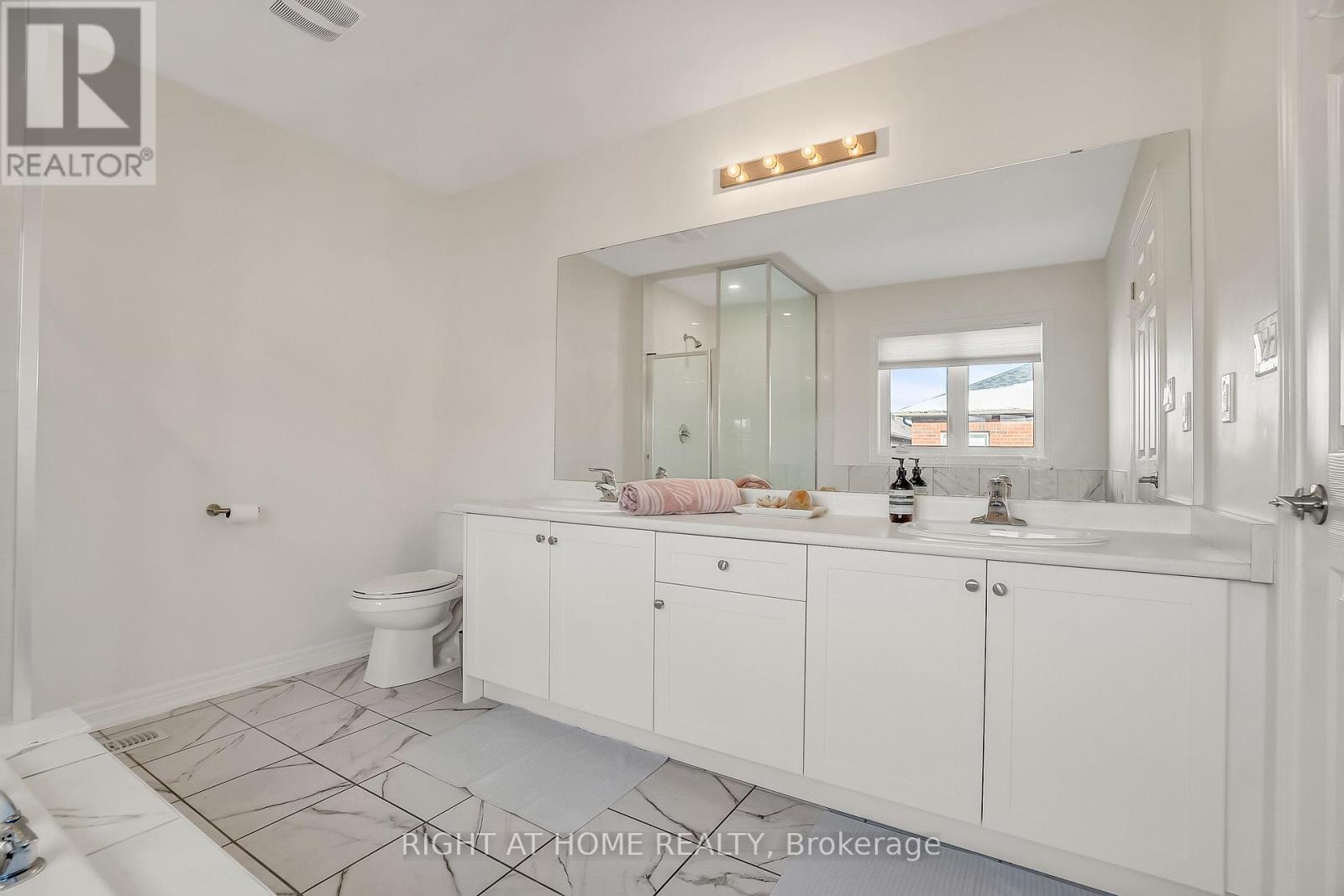 1174 Sepia Square, Pickering, Ontario  L1X 0H1 - Photo 32 - E12891832