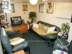 Bsmt - 685 Greenwood Avenue, Toronto, Ontario  M4J 4B6 - Photo 4 - E12891904