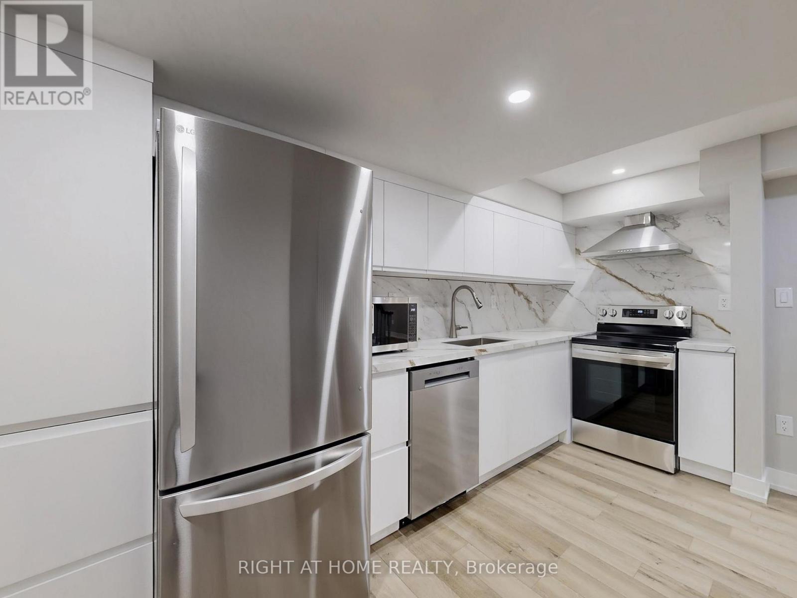 Basement - 11 Hawker Court, Ajax (Central West), Ontario  L1T 3N1 - Photo 11 - E12891918