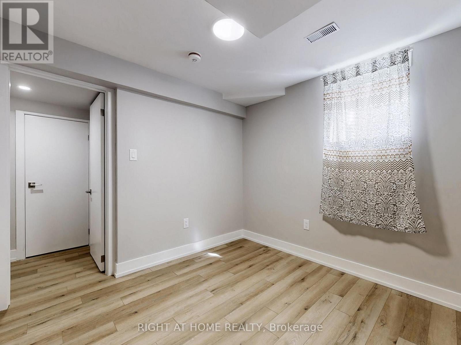 Basement - 11 Hawker Court, Ajax (Central West), Ontario  L1T 3N1 - Photo 17 - E12891918