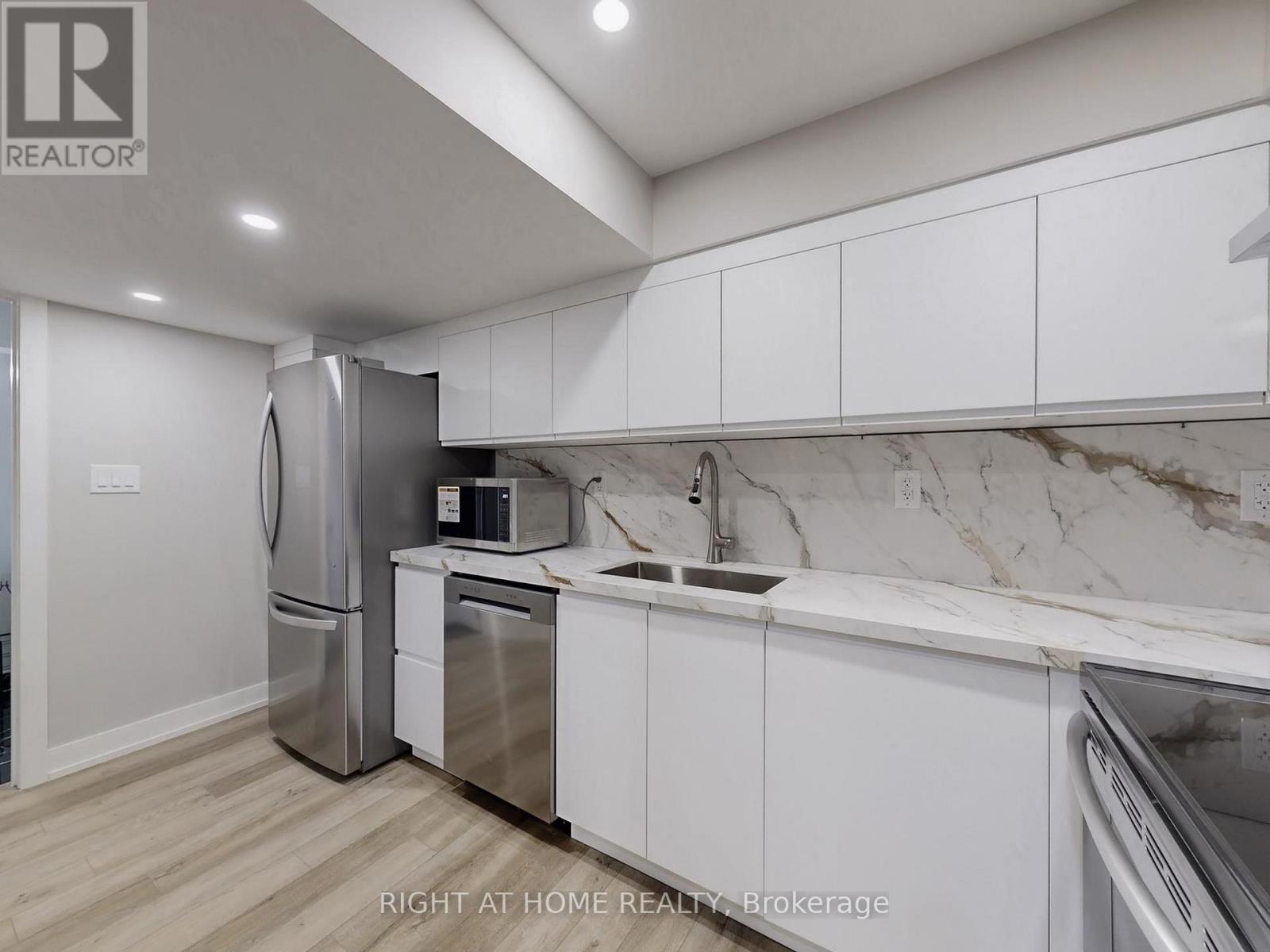 Basement - 11 Hawker Court, Ajax (Central West), Ontario  L1T 3N1 - Photo 9 - E12891918