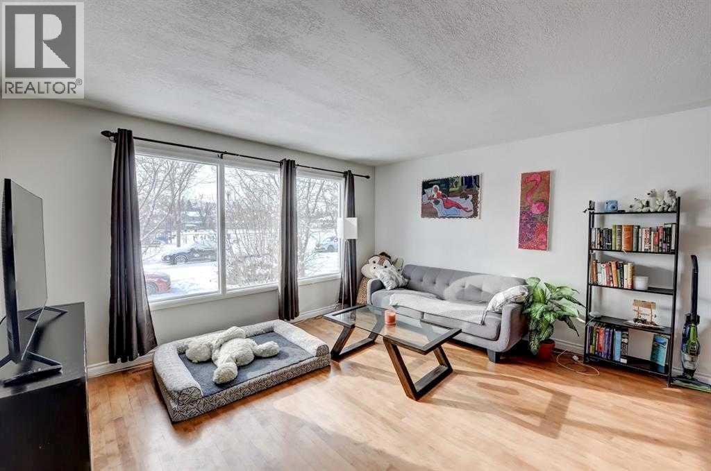 518 54 Avenue Sw, Calgary, Alberta  T2V 0C7 - Photo 3 - A2293717