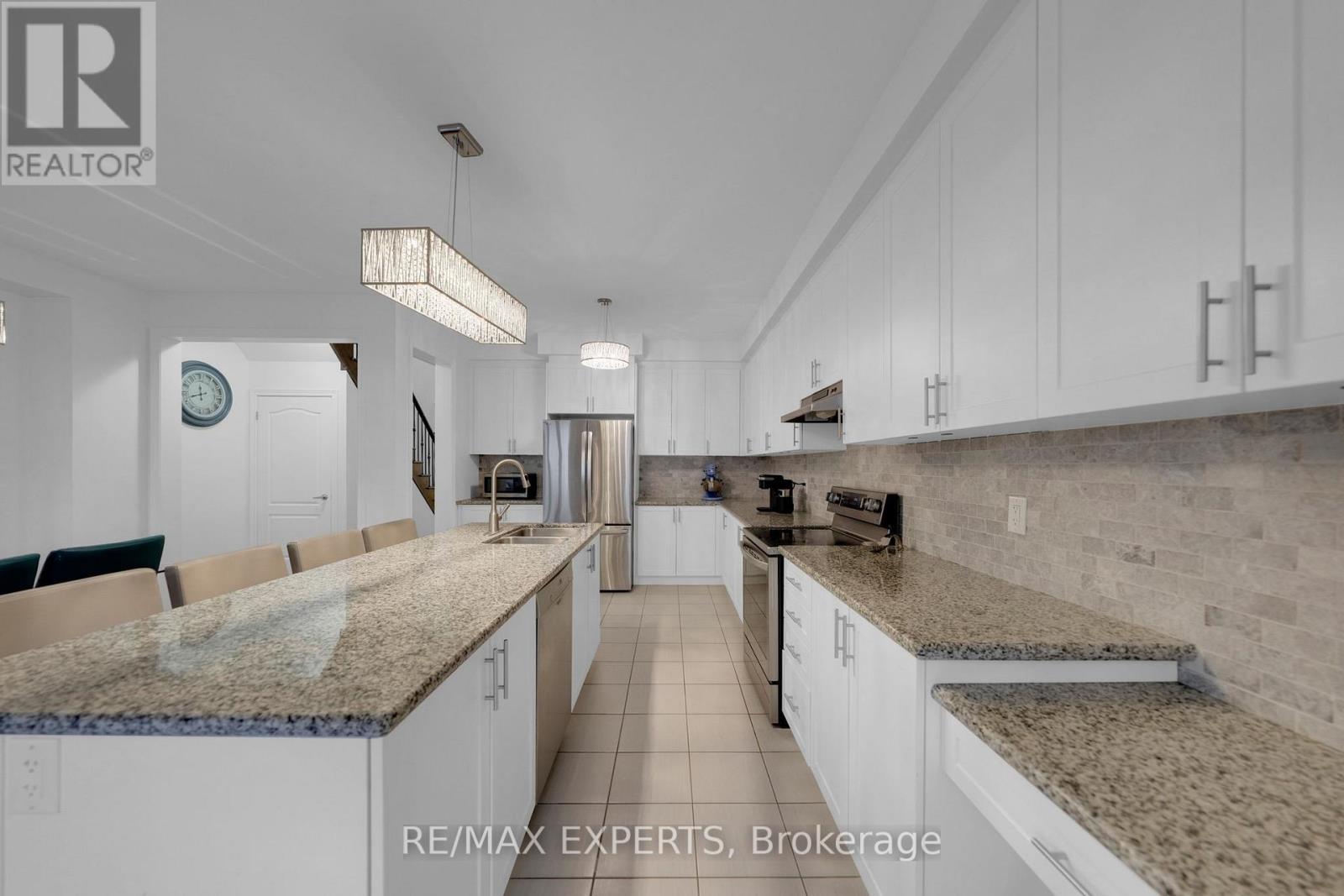 10 Homer Crescent, Aurora, Ontario  L4G 1B7 - Photo 11 - N12891812