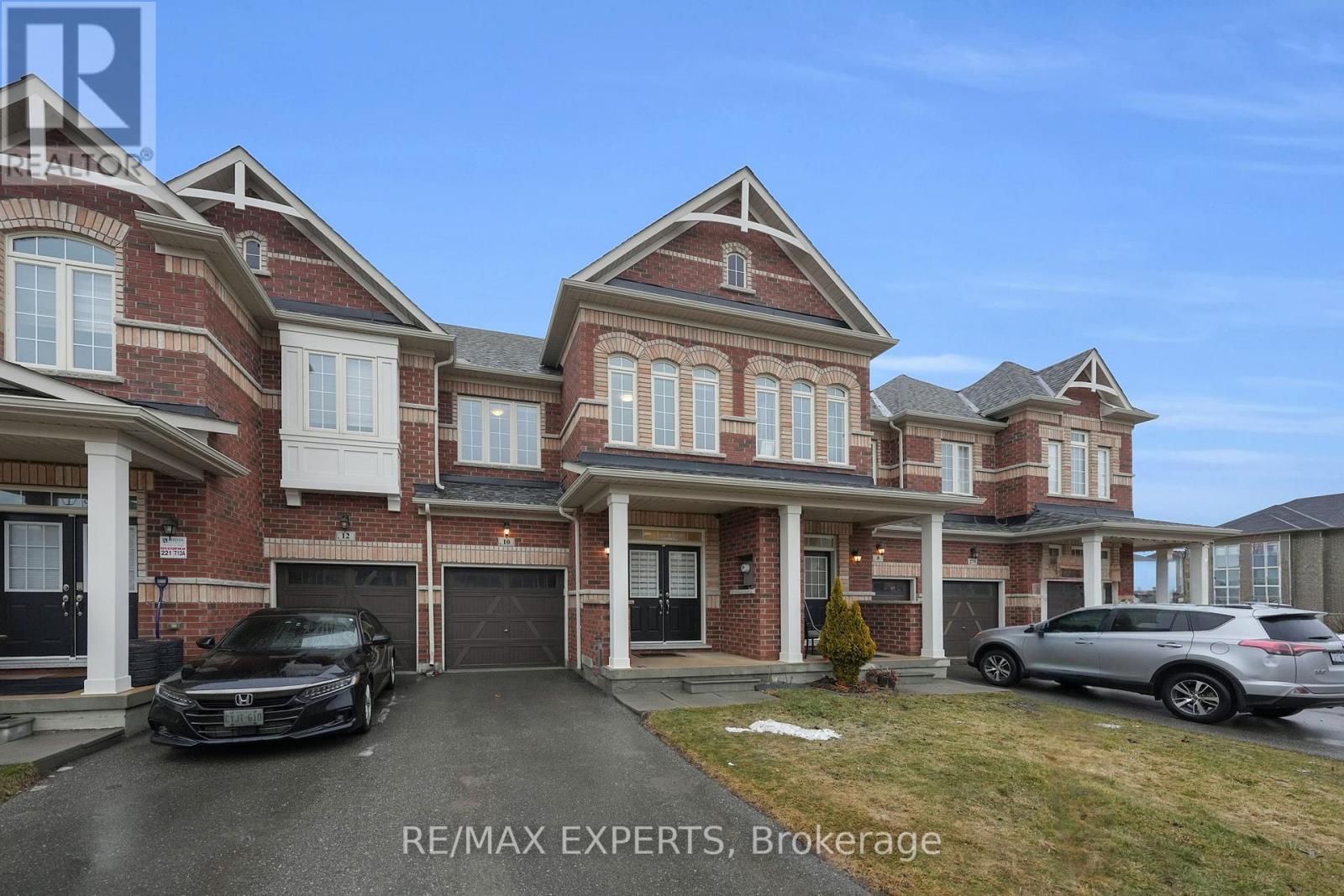 10 Homer Crescent, Aurora, Ontario  L4G 1B7 - Photo 3 - N12891812