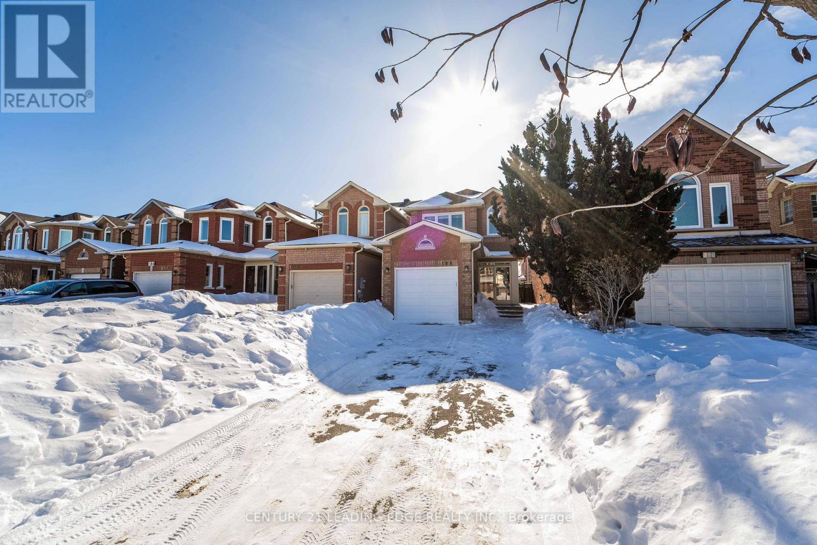 188 Milliken Meadows Drive, Markham, Ontario  L3R 0V9 - Photo 2 - N12891818