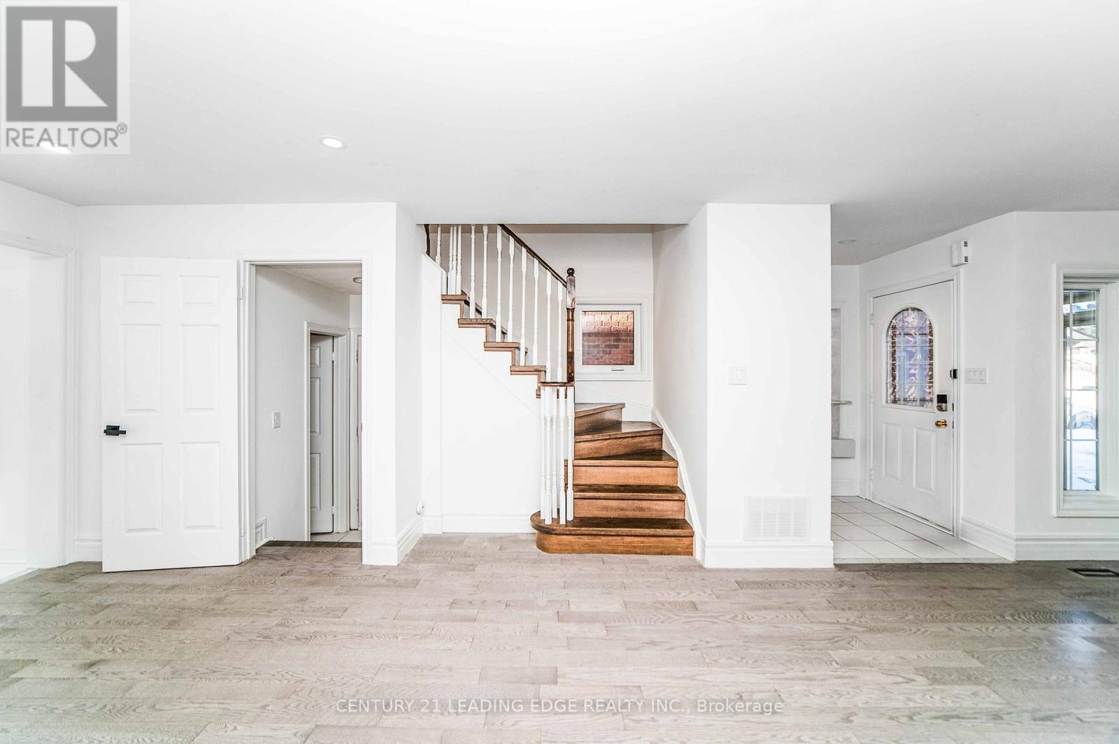 188 Milliken Meadows Drive, Markham, Ontario  L3R 0V9 - Photo 9 - N12891818