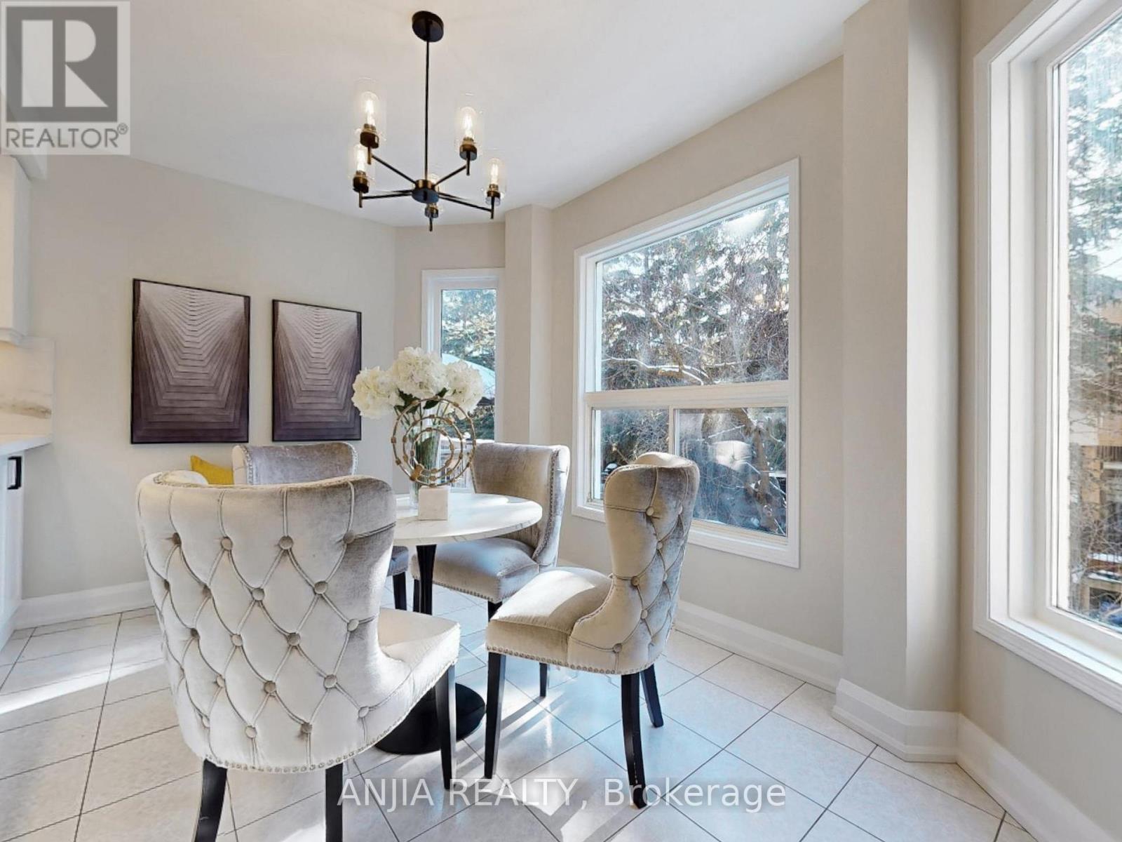 43 Leno Mills Avenue, Richmond Hill, Ontario  L4S 1C2 - Photo 13 - N12886264