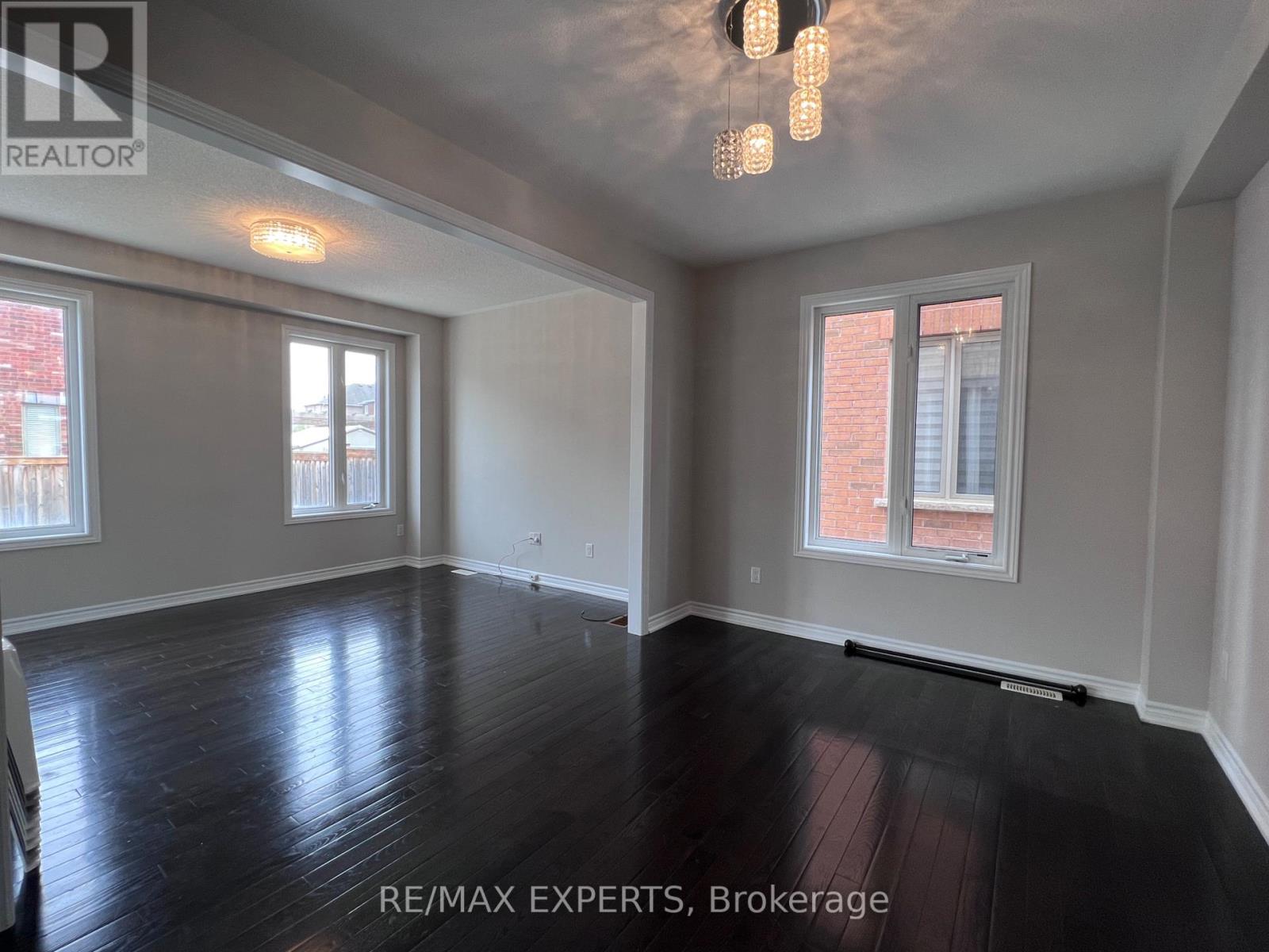 2205 Dawson Crescent, Innisfil (Alcona), Ontario  L9S 0G9 - Photo 13 - N12888862