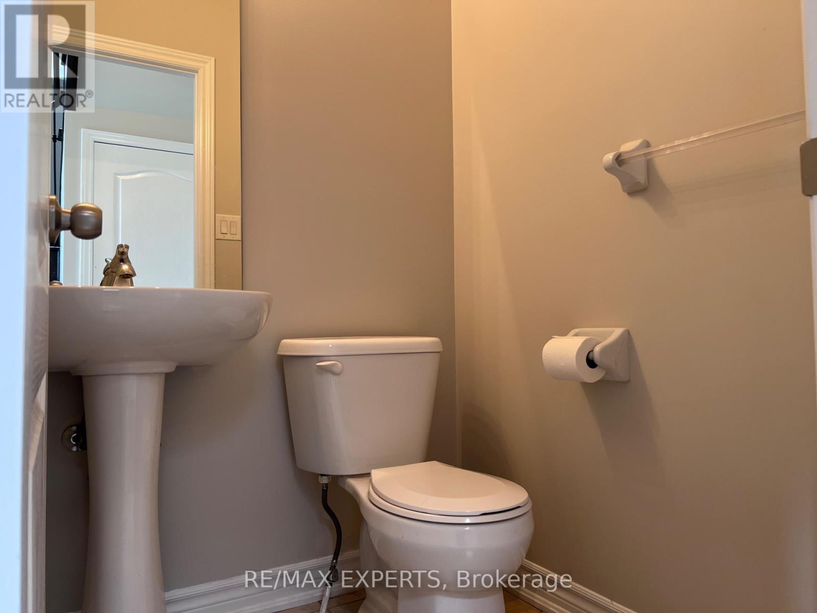 2205 Dawson Crescent, Innisfil (Alcona), Ontario  L9S 0G9 - Photo 17 - N12888862