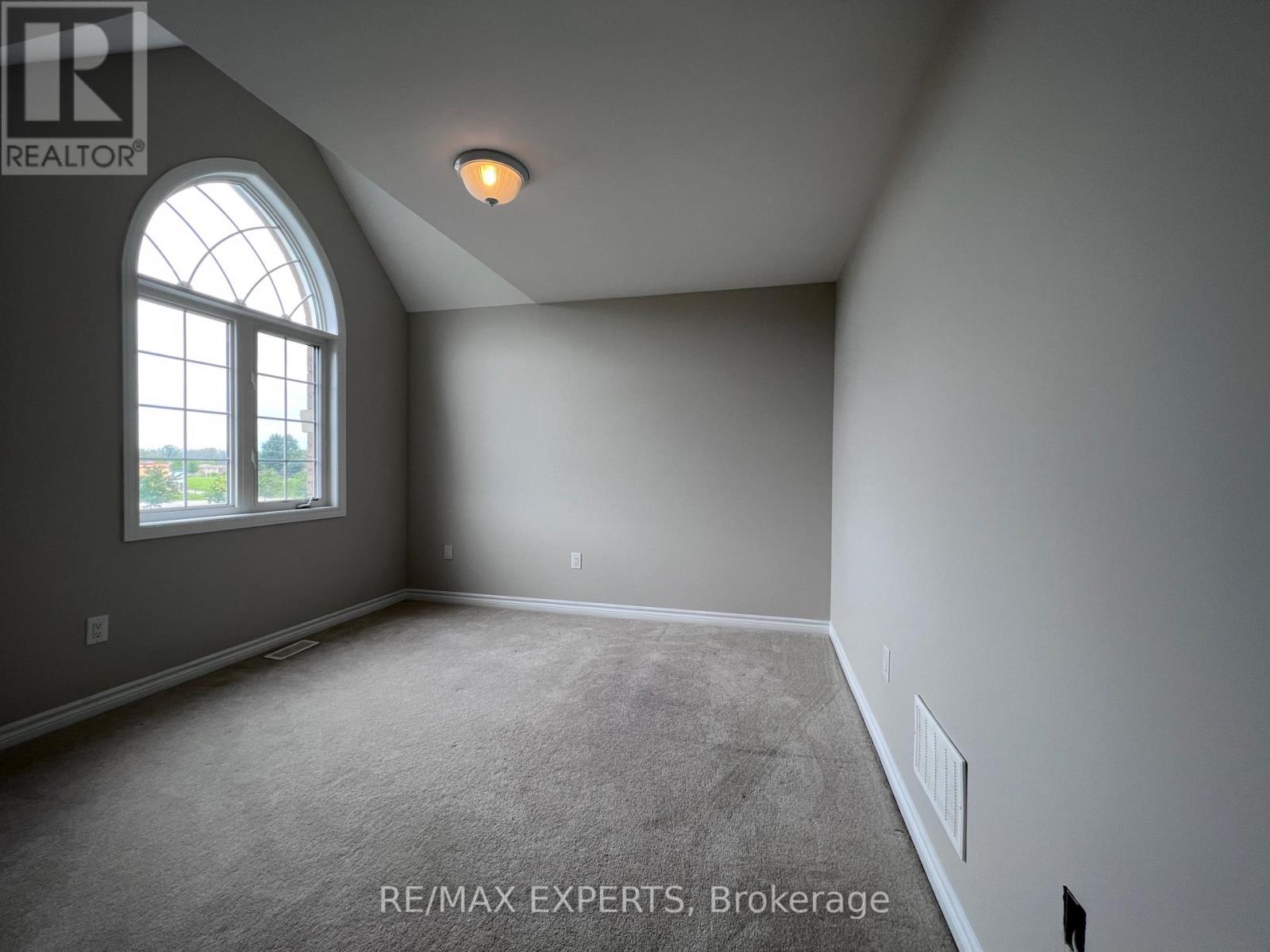 2205 Dawson Crescent, Innisfil (Alcona), Ontario  L9S 0G9 - Photo 23 - N12888862