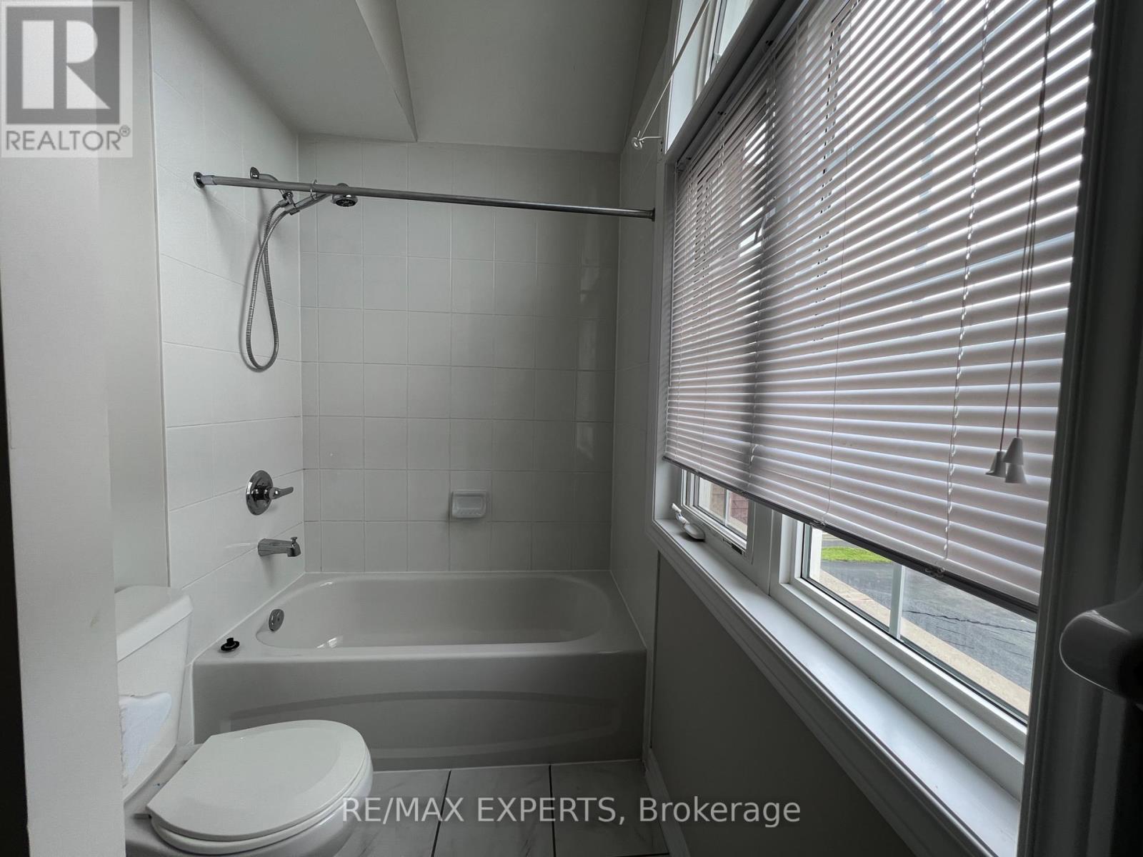 2205 Dawson Crescent, Innisfil (Alcona), Ontario  L9S 0G9 - Photo 25 - N12888862