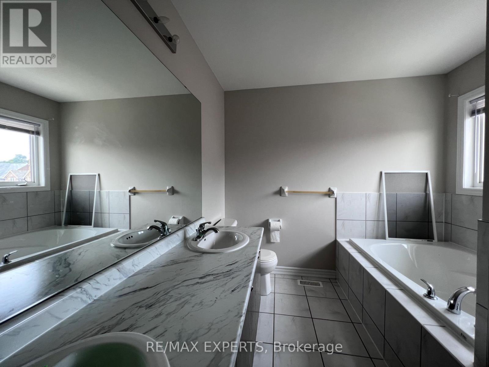 2205 Dawson Crescent, Innisfil (Alcona), Ontario  L9S 0G9 - Photo 30 - N12888862