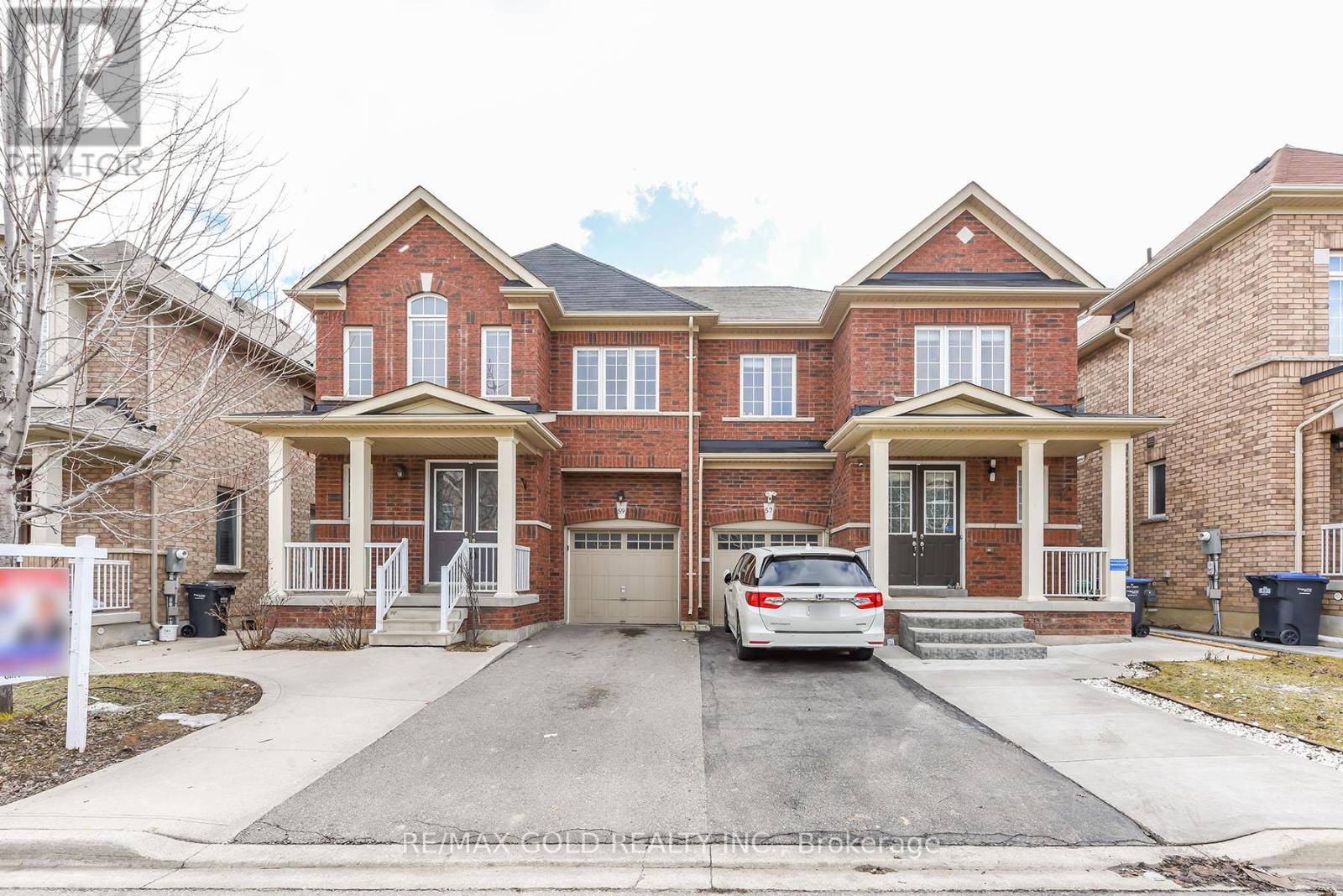 59 Vezna Crescent, Brampton, Ontario  L6X 5K4 - Photo 2 - W12883940