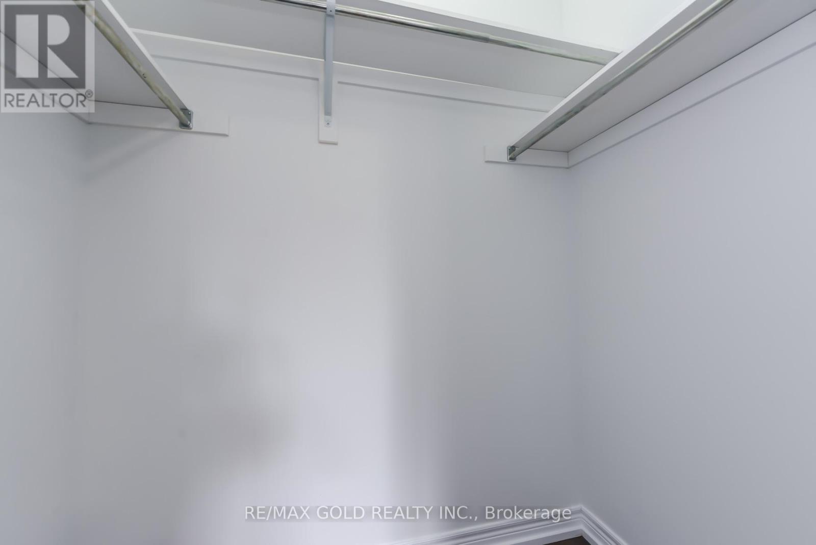 59 Vezna Crescent, Brampton, Ontario  L6X 5K4 - Photo 33 - W12883940