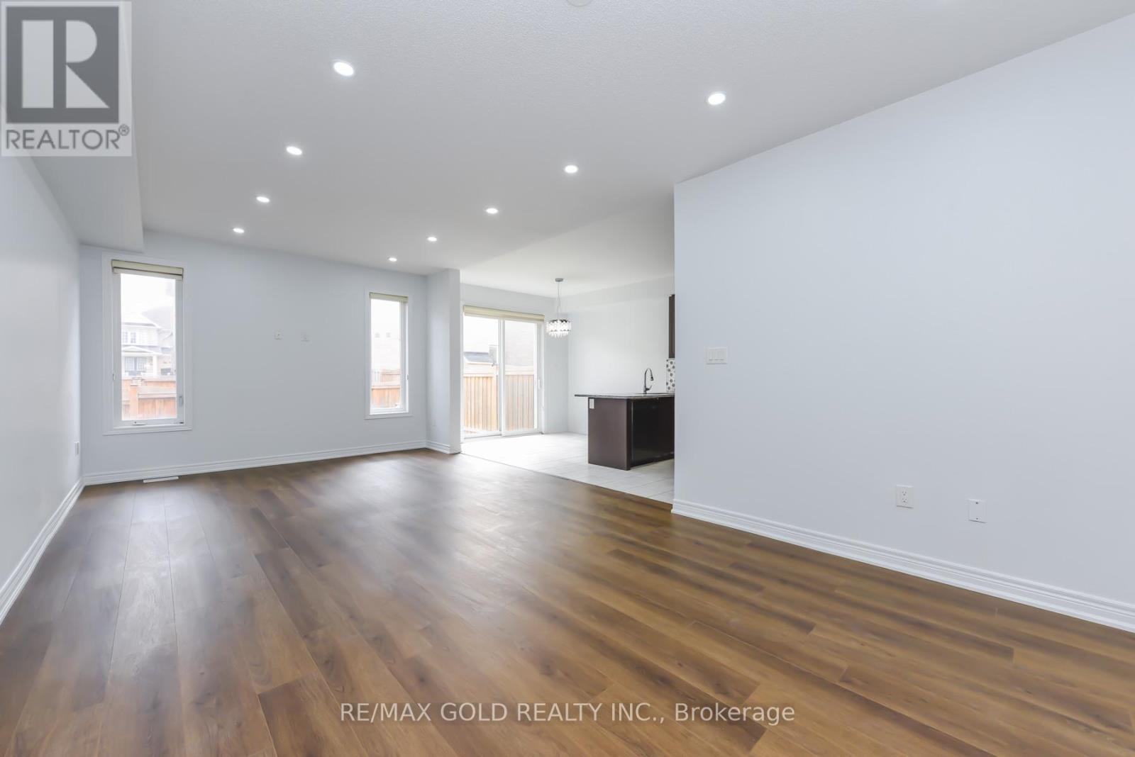 59 Vezna Crescent, Brampton, Ontario  L6X 5K4 - Photo 9 - W12883940