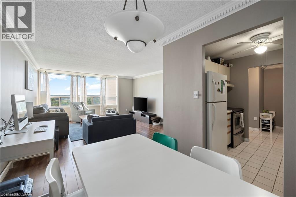 45 Pond Mills Road, London, Ontario  N5Z 4W5 - Photo 6 - 40812925