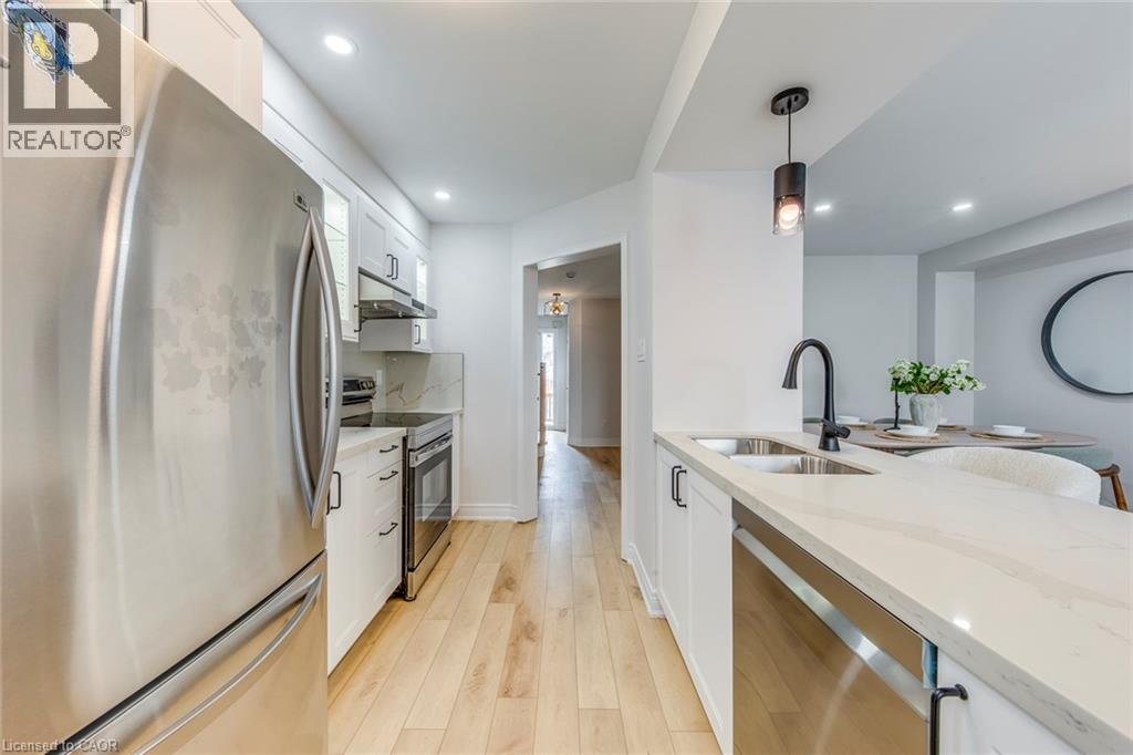 2350 Grand Ravine Drive Unit# 17, Oakville, Ontario  L6H 6E2 - Photo 16 - 40812890